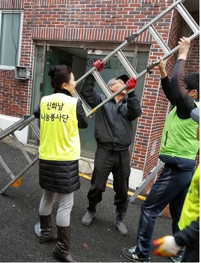 [작은영웅 김동주] 장애우 세대의 싱크대 및 보일러 교체 등 봉사활동